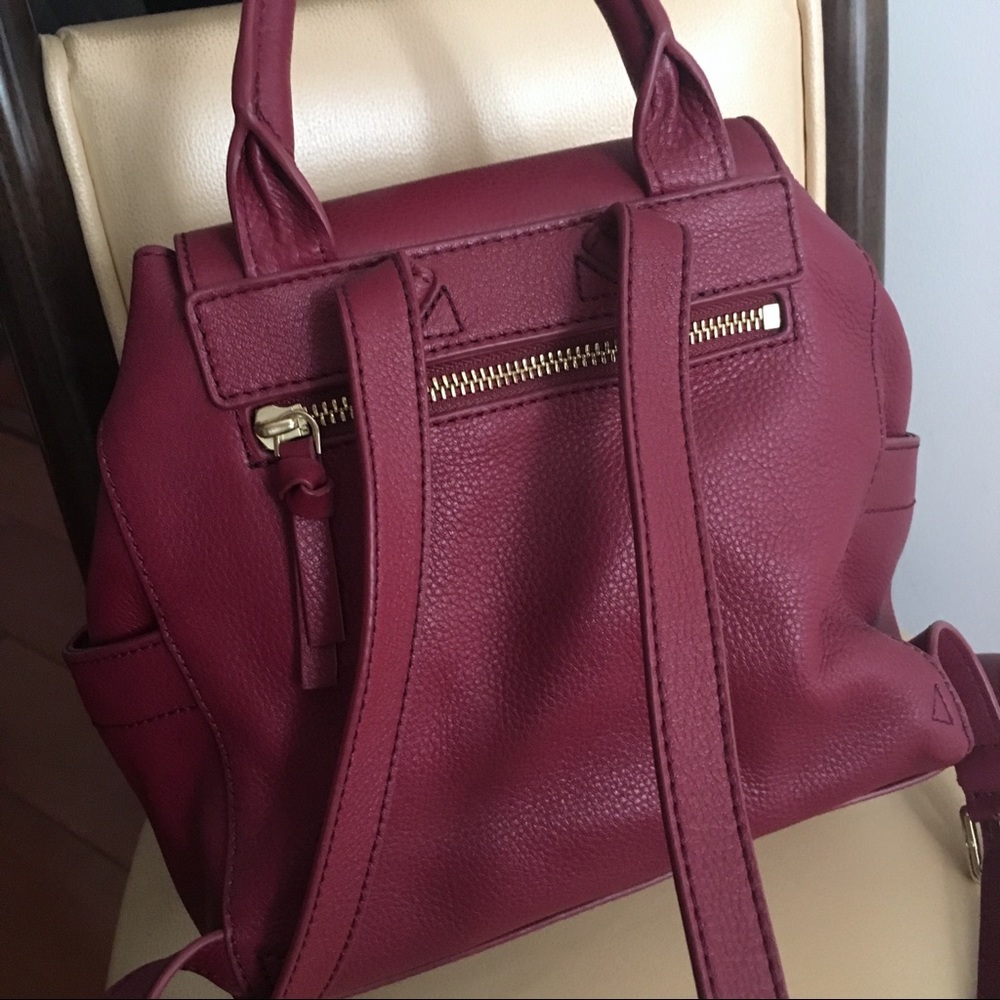 Tory Burch Thea Mini Backpack - Picture 5 of 8